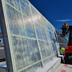 Installation av en Jet Blast Wall i radar-osynlig glasfiber