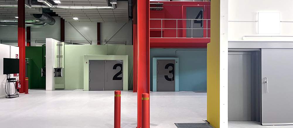 Ljudisolerande dörrar från IAC Acoustics i byggakustiskt laboratorium